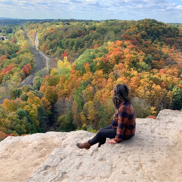 Meet your Posher, Jessica - Picture 1 of 1